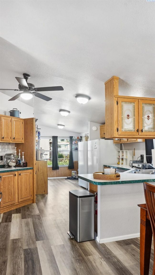 APT-23 - 726 Main Ave E, Home with 3 bedrooms, 2 bathrooms and null parking in Soap Lake WA | Image 24