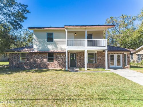 3801 Canal St, Moss Point, MS, 39563-6009 | Card Image