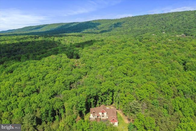2968 Cheyennes Trl, House other with 3 bedrooms, 4 bathrooms and null parking in GERRARDSTOWN WV | Image 62