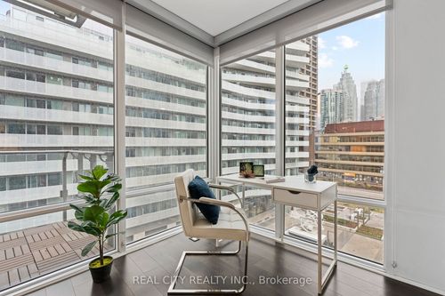 626-29 Queens Quay E, Toronto, ON, M5E0A4 | Card Image