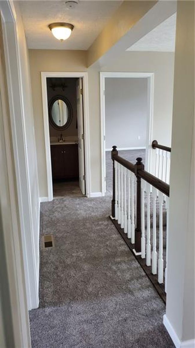 200 Commodore Dr, Sold in North Fayette Zoocasa