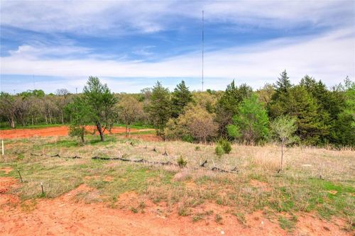 8250 Wilshire Park East Drive, Oklahoma City, OK, 73111 | Card Image