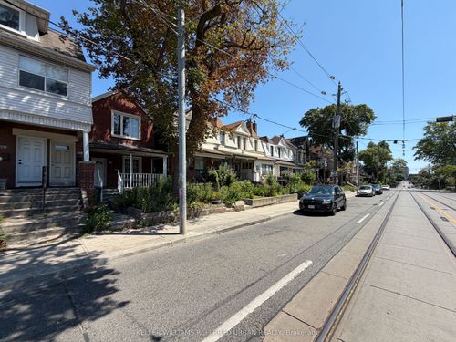 main-429 Ossington Ave, Toronto, ON, M6J3A6 | Card Image