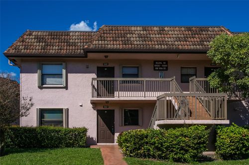 101-10557 Nw 10th St, Pembroke Pines, FL, 33026-5912 | Card Image