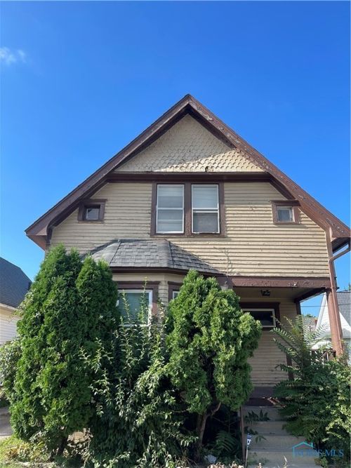 235 Bronson Ave, Toledo, OH, 43608-1827 | Card Image