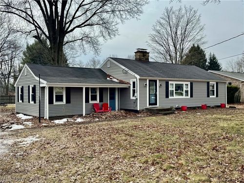 1068 Ivy St Nw, North Canton, OH, 44720-5942 | Card Image