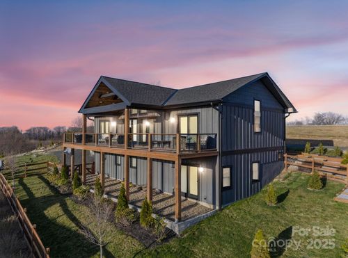92 Grouse Berry Ln, Banner Elk, NC, 28604-6281 | Card Image