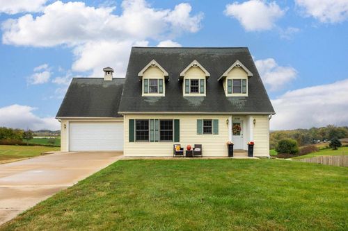 2797 Red Gates Dr, Galena, IL, 61036-9089 | Card Image