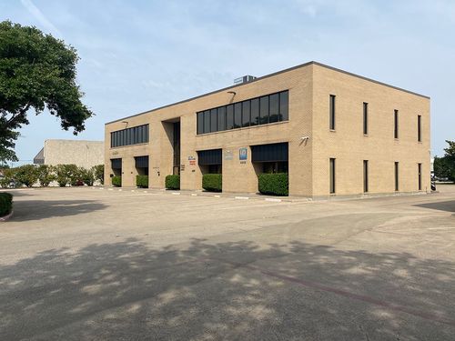 200j-4341 Lindbergh Dr, Addison, TX, 75001-4536 | Card Image