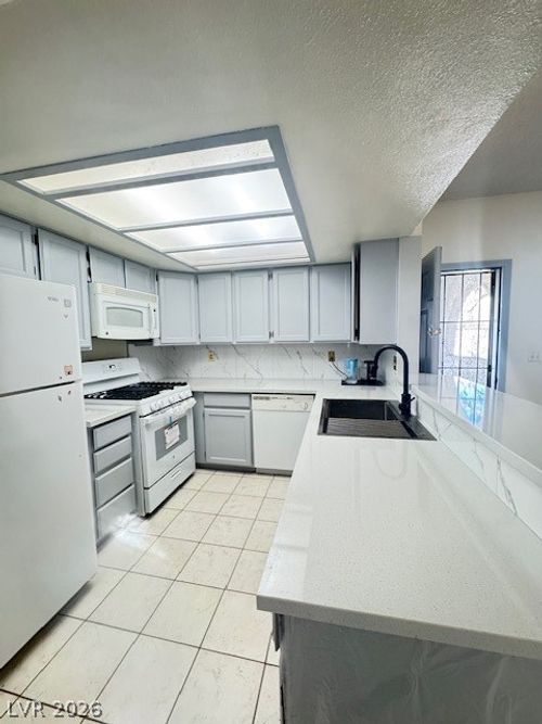 unit-g-1406 Santa Margarita St, Las Vegas, NV, 89146-9305 | Card Image