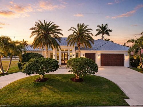 1467 Marlin Dr, NAPLES, FL, 34102-1529 | Card Image