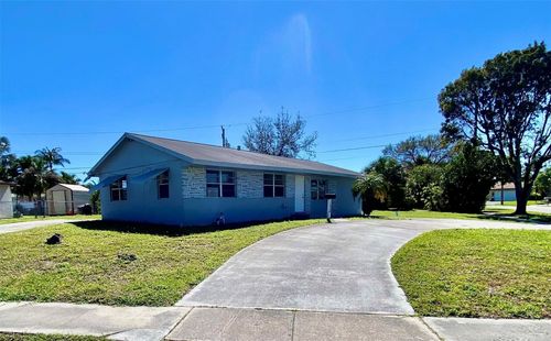 1654 43rd St, West Palm Beach, FL, 33407-3610 | Card Image