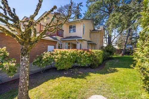 1-4560 W Saanich Rd, Victoria, BC, V8Z3G4 | Card Image