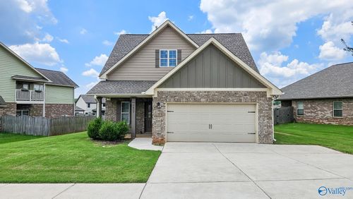 7607 Ashor Dr Nw, Huntsville, AL, 35806-1336 | Card Image
