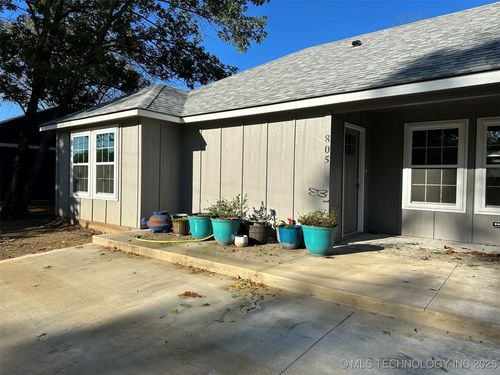 805 S 2nd Ave, Durant, OK, 74701-6903 | Card Image