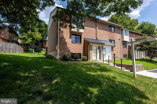7390 Hickory Log Cir, COLUMBIA, MD, 21045-5001 | Card Image