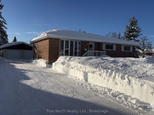 1 Kent Pl, Kapuskasing, ON, P5N2Y9 | Card Image