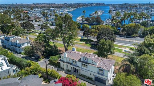 928 Harbor Crossing Ln, Marina del Rey, CA, 90292-5451 | Card Image