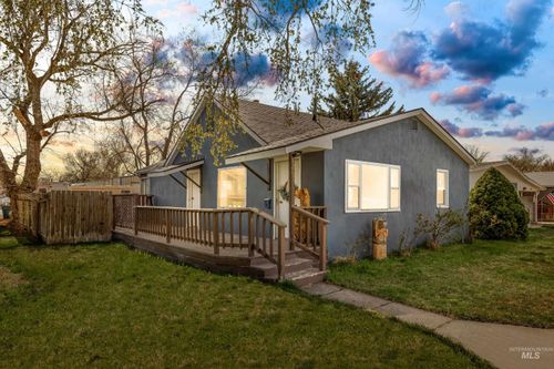 1265 E 4th N, Mountain Home, ID, 83647-2902 | Card Image