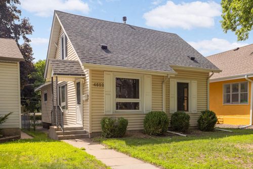 4522 15th Ave S, Minneapolis, MN, 55407-3651 | Card Image