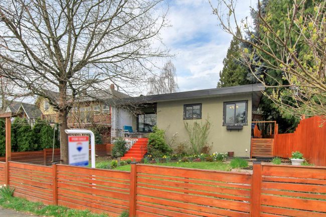 1205 Seventh Avenue, House other with 3 bedrooms, 2 bathrooms and 4 parking in New Westminster BC | Image 21