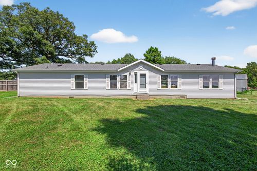 2557 S 900 W, Tipton, IN, 46072-9037 | Card Image