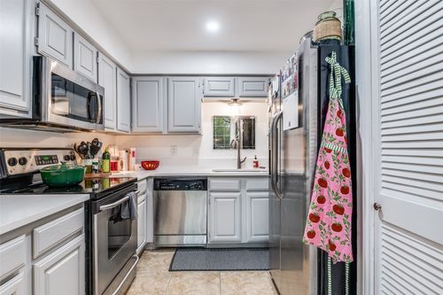 apt-101-3311 Blackburn St, Dallas, TX, 75204-1513 | Card Image