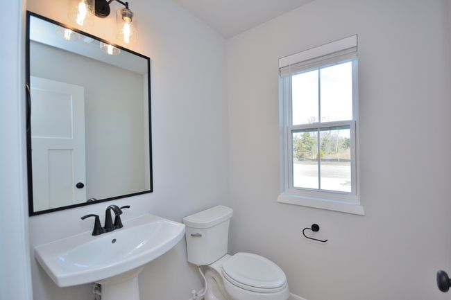 929 5 Mile Rd, House other with 3 bedrooms, 2 bathrooms and null parking in Caledonia WI | Image 7