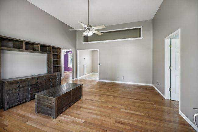 A charming niche in the wall is perfect for displaying artwork or decorative pieces and the modern neutral paint color is a perfect backdrop for any decor style! 2095 Bolden Drive, Murfreesboro, TN 37127 | Image 7