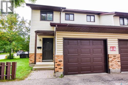 1638 Central Ave, Saskatoon, SK, S7N2H5 | Card Image