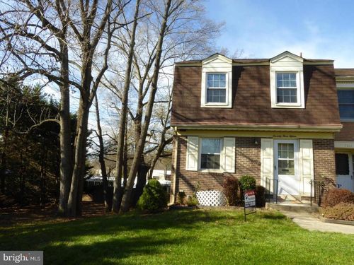 7315 Byeforde Ct, Springfield, VA, 22150-3620 | Card Image