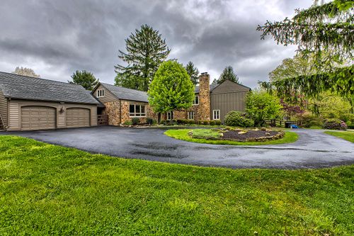 233 St Ives Drive, Hempfield Twp, PA, 15601 | Card Image