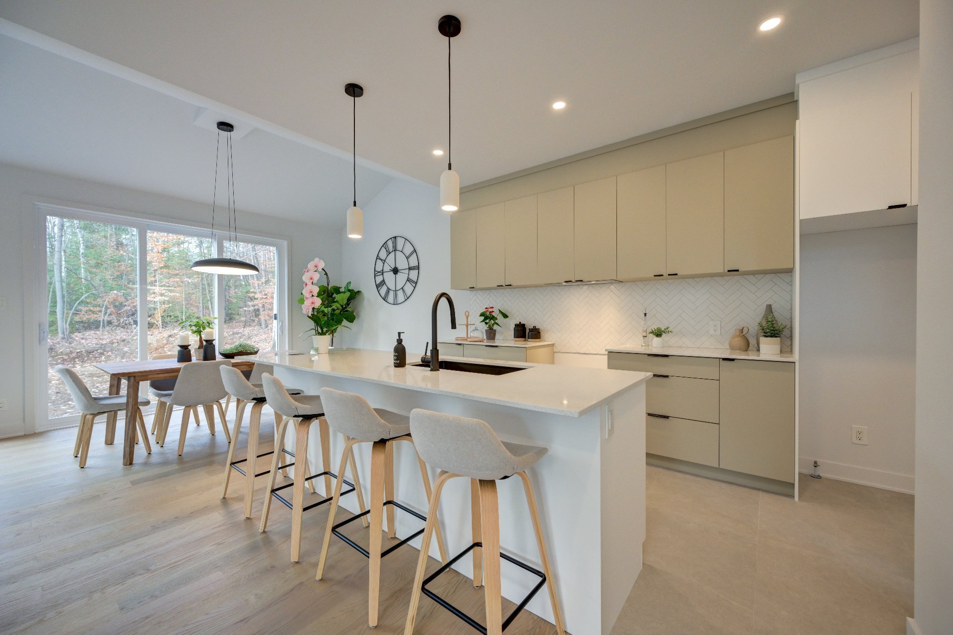 Residential in Sainte-Julienne 3