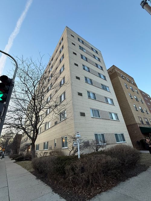 apt-208-1400 Chicago Ave, Evanston, IL, 60201-4740 | Card Image