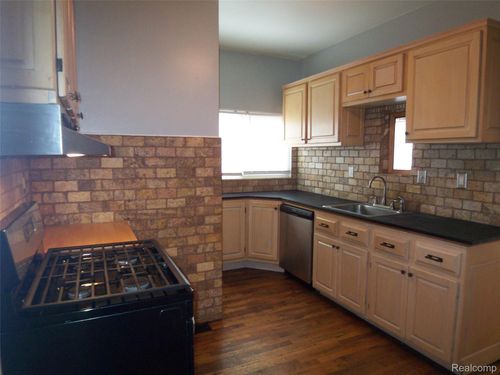 7259 Packard Avenue, Warren, MI, 48091 | Card Image