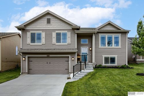 7817 N 147th Ave, Bennington, NE, 68007-7066 | Card Image