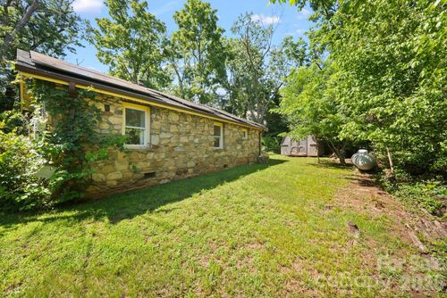 78 Green Oak Rd, Asheville, NC, 28804-3004 | Card Image