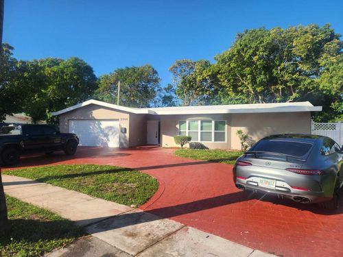2360 Nw 37th Ter, Lauderdale Lakes, FL, 33311-2647 | Card Image