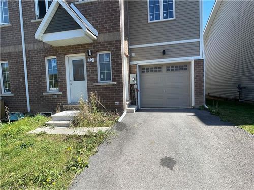 32 Waterleaf Trail, Welland, ON, L3C0H6 | Card Image