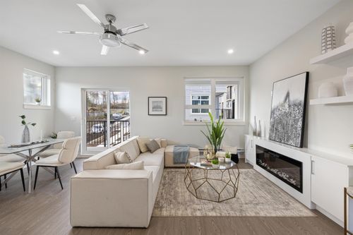 2-14391 61a Ave, Surrey, BC, V3X0E5 | Card Image