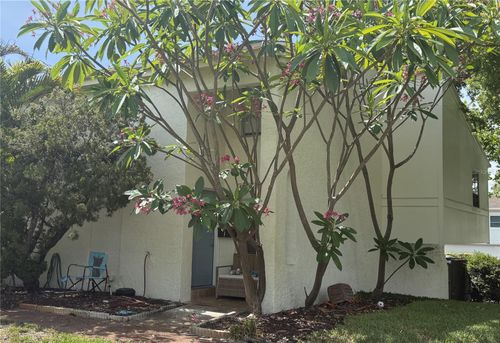 4221 La Sorrento Ct, TAMPA, FL, 33611-2344 | Card Image