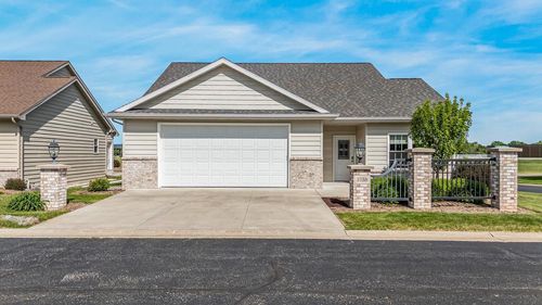 3758 N Wayside Lane, GRAND CHUTE, WI, 54913 | Card Image