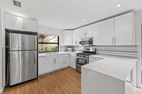 11045 Sw 113th Pl, Miami, FL, 33176-3170 | Card Image
