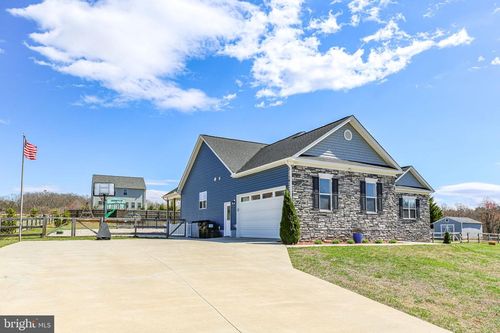 9564 Blackbird Loop, Culpeper, VA, 22701-8177 | Card Image