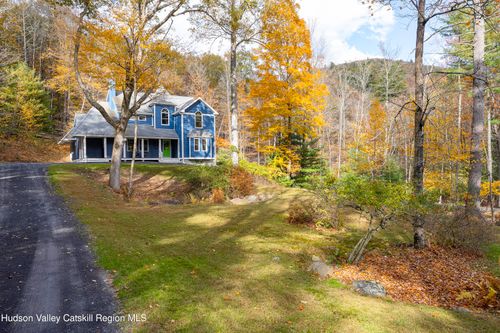 68 Cooper Hollow Rd, Bearsville, NY, 12409-5318 | Card Image