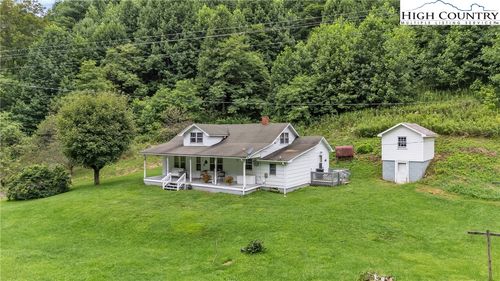 809 Roaring Fork Rd, Creston, NC, 28615-8996 | Card Image