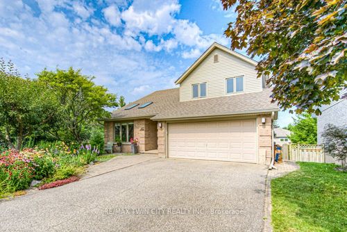 482 Appledale Cres, Waterloo, ON, N2T1V6 | Card Image