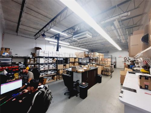 a-5100 Ne 12th Ave, Oakland Park, FL, 33334-4919 | Card Image