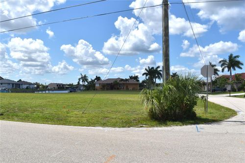 825 Via Tripoli, PUNTA GORDA, FL, 33950-6765 | Card Image