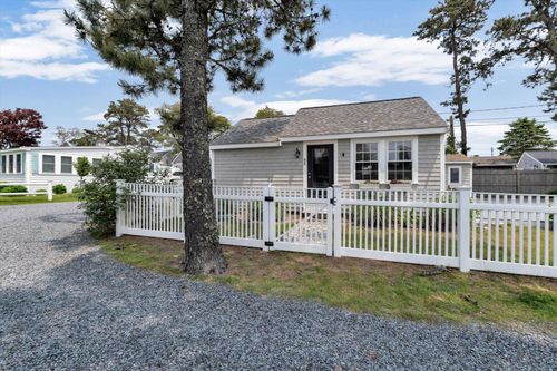 b4-242 Old Wharf Rd, Dennis Port, MA, 02639-2303 | Card Image